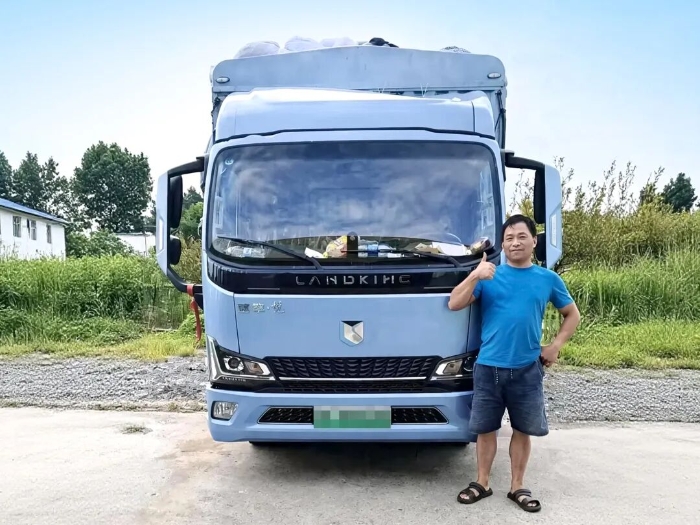 【用户口碑实录】长沙卡友租赁实测后全款入手，潍柴蓝擎EHMax扛起环保运输重任！